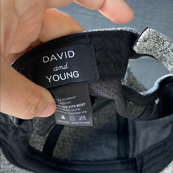 David and Young Heather Gray sparkly Knit Hat - Picture 3 of 5